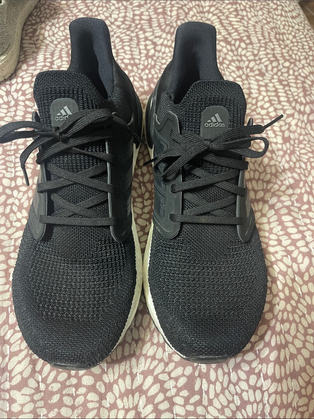 Adidas - Picture 3 of 5